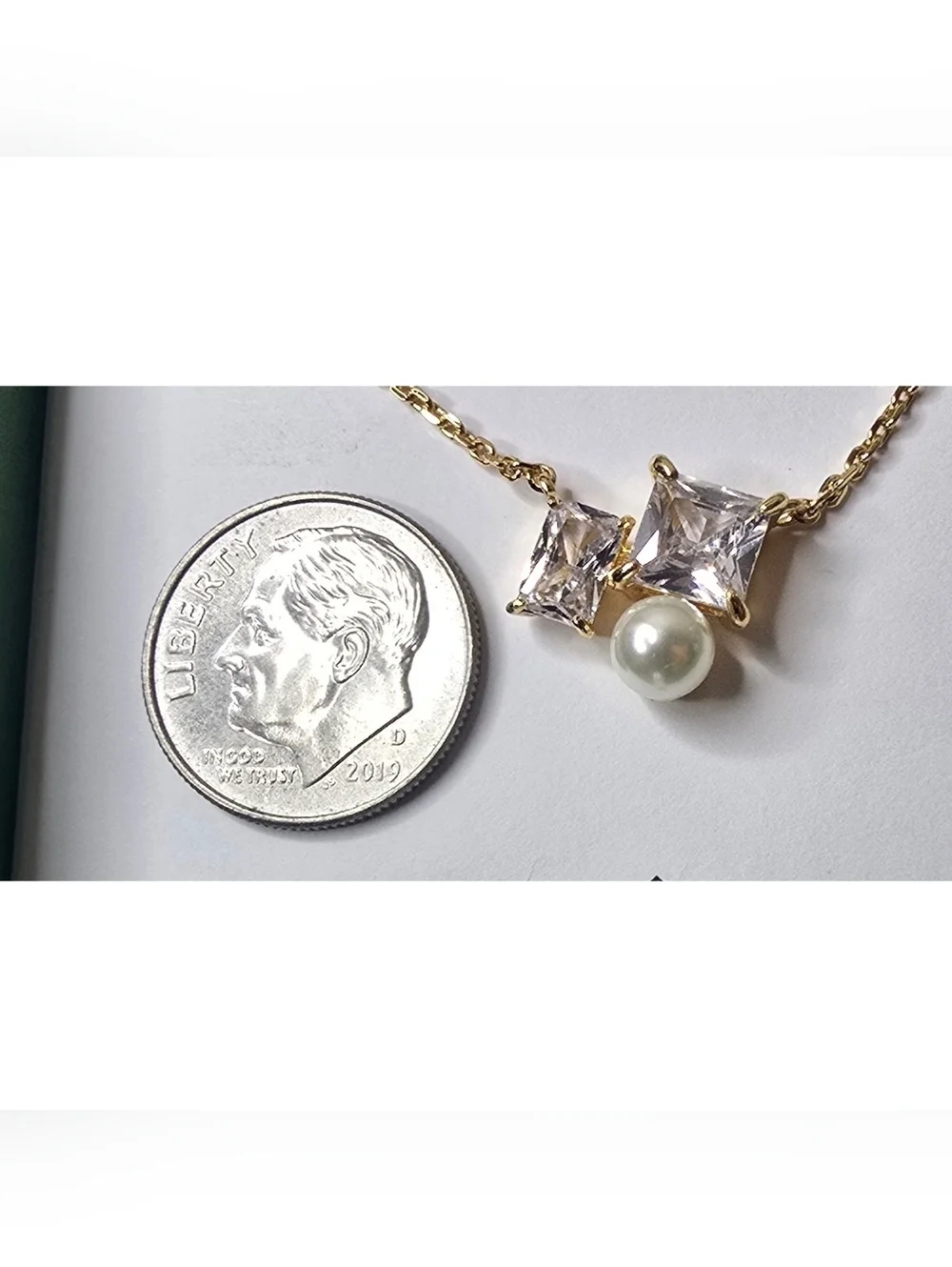 NWT Kate Spade Victoria Pendant Necklace Gold Tone Crystal Faux Pearl Necklace